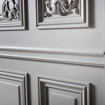 boiserie-murale-sur-mesure-haussemannienne-axe-menuiserie