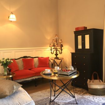 boiserie-murale-sur-mesure-4