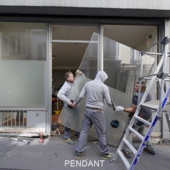 vitrine en cours de changement