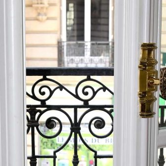 fenetre-mouton-gueule-de-loup